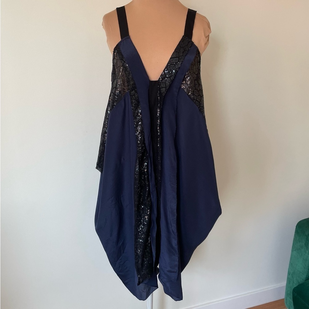 Sachin + Babi Silk Sequin Embellished Draped Navy Blue Sleeveless Dress EUC Sz 2